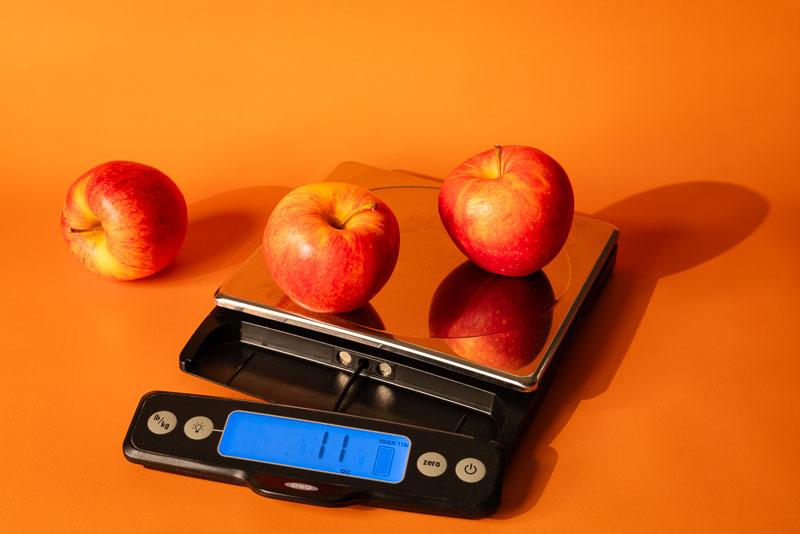 Oxo digital kitchen scale with apples
